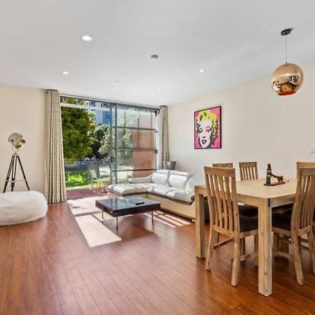 Sleek Modern Pad Next To Spark Arena Free Parking Auckland Esterno foto