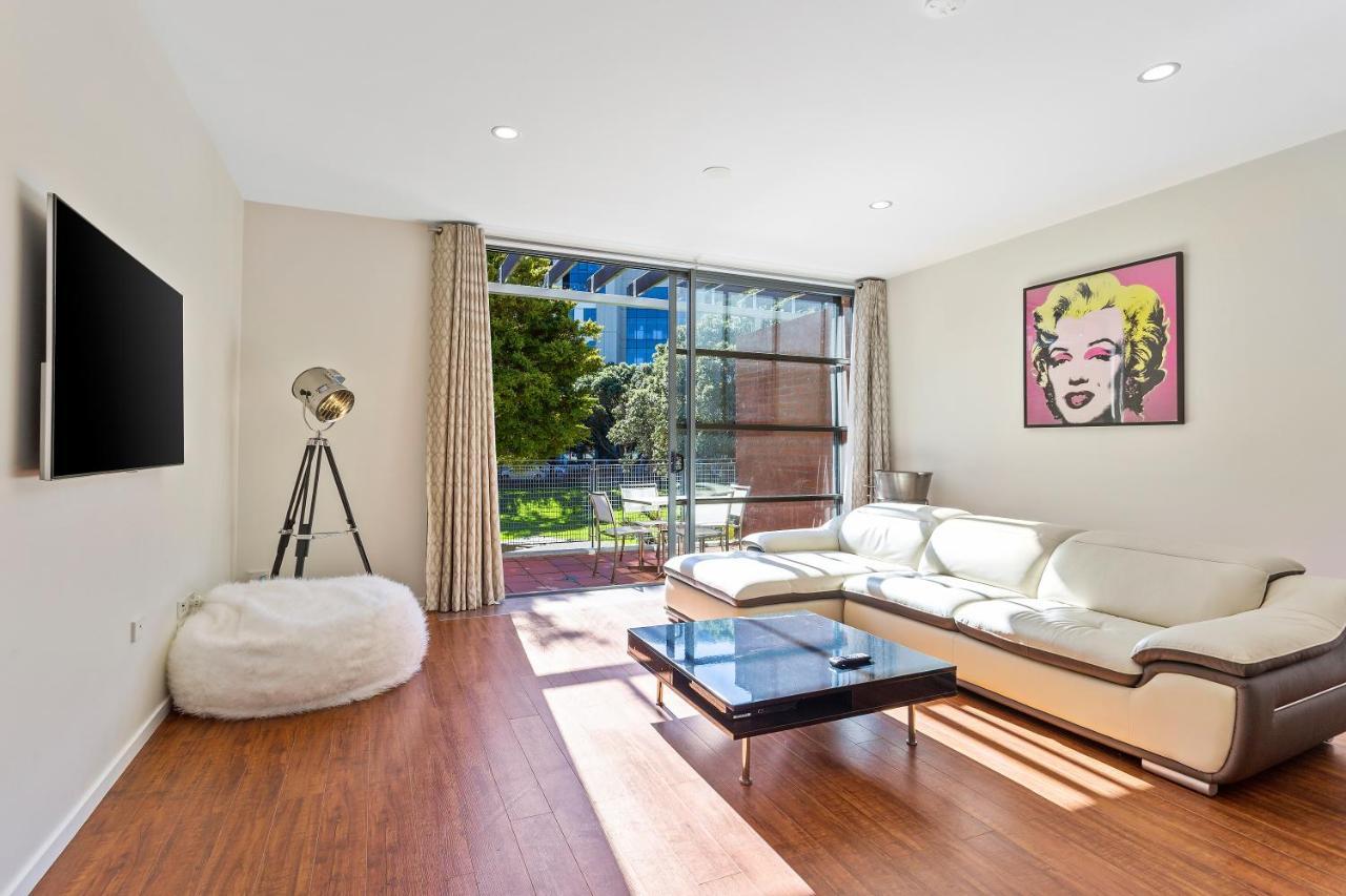 Sleek Modern Pad Next To Spark Arena Free Parking Auckland Esterno foto