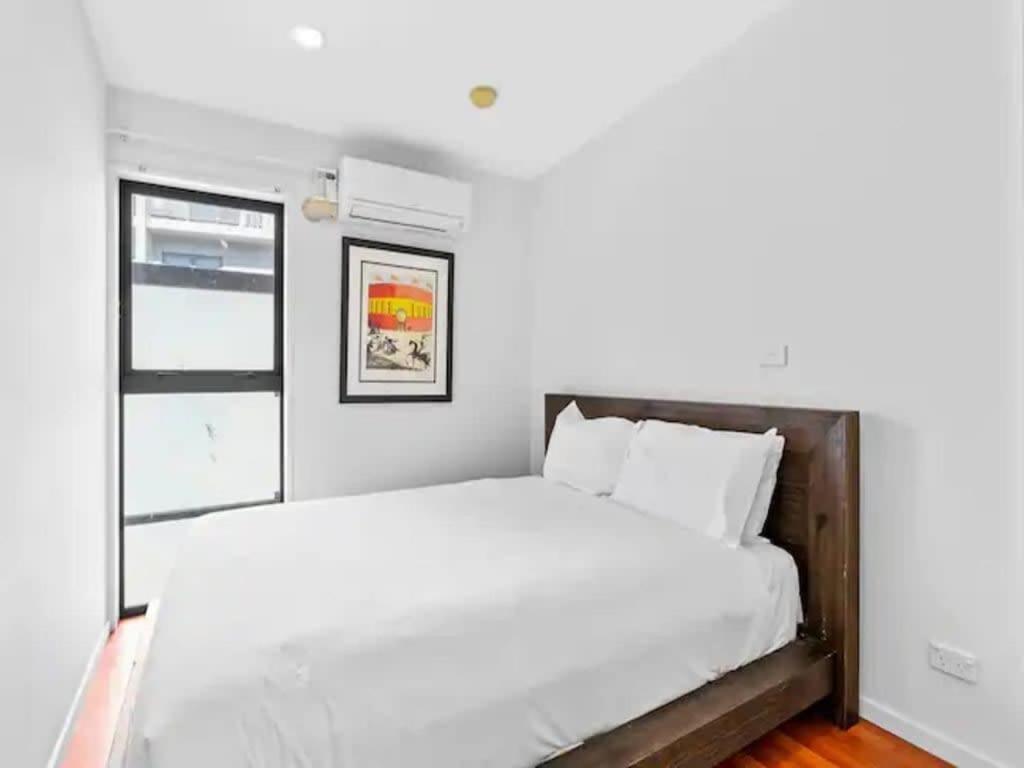 Sleek Modern Pad Next To Spark Arena Free Parking Auckland Esterno foto