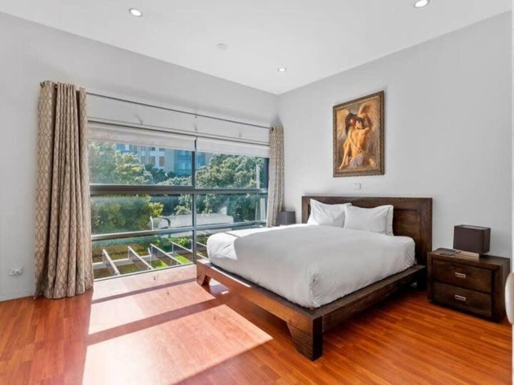Sleek Modern Pad Next To Spark Arena Free Parking Auckland Esterno foto